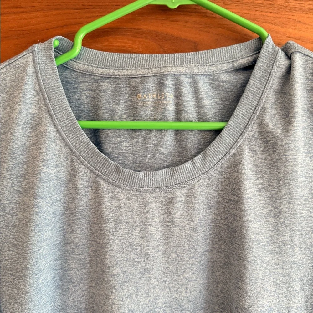 Athleta Uptempo tee size L - Picture 3 of 8